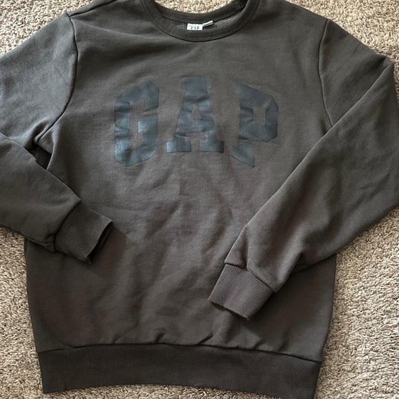 GAP Tops - GAP Sweatshirt size small